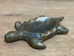 Cinzeiro em bronze - 1,5x11x8cm