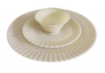 COLOREX - Lote composto por 3 peças em vidro - sendo 1 prato de bolo 30 diam - 1 prato de sobremesa 20 diam - e 1Bowl06x11cm.