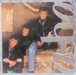 Lp  A Ha - On Tour In Brazil   Capa e disco com desgastes