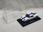 Miniatura de carrinho Ford GT40 na base com acrílico, med. aproximadamente 10cm