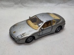Miniatura de carrinho Ferrari 456GT da Maisto Shell, escala 1:39