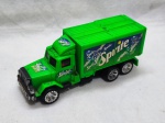 Miniatura de carrinho Caminhão da Sprite de 2001 de fricção da Pushun, med. aproximadamente 13,5cm
