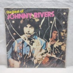 Disco de vinil The Best of Johnny Rivers em bom estado de conservação