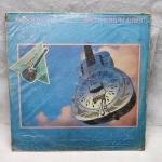 Disco de vinil Dire Straits Brothers in Arm em bom estado de conservação