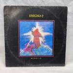 Disco de vinil Enigma em bom estado de conservação