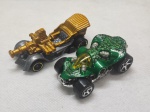 Duas miniaturas de carrinhos da Hot Wheels, med. aproximadamente entre 6 e 9cm