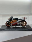 Miniatura Moto Honda NSR500 - Michael Doohan (1998) , com tampa em acrílico, no estado das fotos