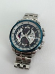 Relógio Edifice Casio EF-558, no estado das fotos, faltando a coroa, sem verificação de autenticidade e sem verificação de funcionamento