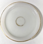 OPALINA - Bandeja em opalina na cor branca e friso dourado. Medidas: