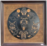 ???? - placa de madeira em alto relevo, medindo: 70 cm x 95 cm e 62 cm x 89 cm