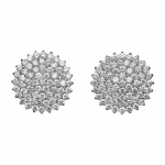 Lindíssimo Par de Brinco em Ouro Branco 18K com Diamantes. Tamanho: Aprox. 1,3 Cm. Peso Total: Aprox