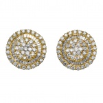 Maravilhoso Par de Brinco 'Estilo Pizza' em Ouro Amarelo 18K com Diamantes. Tamanho: Aprox.