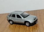 Miniatura em Metal de um carro: BMW X5 .Marca: Welly- Tamanho: 08cm