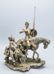 ESCULTURA - Bela escultura em resina, representando DOM QUIXOTE e SANCHO PANÇA. Med. 35x25x15 cm.