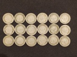 LOTE 18 MOEDAS 400 REIS - ANO 1940MOEDAS MUITO BEM CONSERVADAS, PORÉM APRESENTAM PÁTINA DO TEMPO, VENDIDAS NO ESTADO DESCRITO. SE AINDA HOUVER DÚVIDAS, ESCLARECER ANTES DA DO LEILÃO.