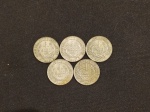 PRATA - LOTE DE 5 MOEDAS 2000 REIS - SÉRIE MOCINHA ANO 1924.MOEDAS MUITO BEM CONSERVADAS, PORÉM APRESENTAM PÁTINA DO TEMPO, VENDIDAS NO ESTADO DESCRITO. SE AINDA HOUVER DÚVIDAS, ESCLARECER ANTES DA DO LEILÃO.