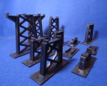 Ferromodelismo - Dormentes, elevações e colunas treliças, acessórios de pista lote com 11 peças - Playart Trens Elétricos - Escala HO - no estado, não testado, (Ferromodelismo, Trenzinho, Brinquedo, Colecionismo, Ferrovias)
