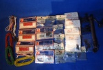 Ferromodelismo - Trilhos Escala HO - Lote com 33 itens contendo engates, pinos e molas de engate, fios e outras peças de reposição - no estado, não testado, em metal (Ferromodelismo, Trenzinho, Brinquedo, Colecionismo, Ferrovias)