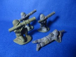 Brinquedo BALILA - raro, anos 70 - Soldados, lote com 4 pças em plástico rigido ` item para restauro` - NO ESTADO - Industria Brasileira - (colecionavel, militaria)