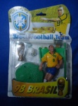 Brinquedo - Boneco Ronaldo Fenomeno - Camisa 9 - Copa do Mundo 98 - RARIDADE - Craque Brasil Football Team - Novo no Blister (9) Altura: 15 cm, Material: PVC/Plástico, é articulada, inclui acessórios