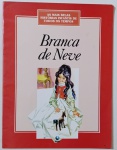 Branca de Neve  As Mais Belas Histórias Infantis de Todos os Tempos Publicado pela Editora Globo, este conto clássico ganha vida com ilustrações delicadas e atmosfera encantadora. Parte de uma coleção dedicada às histórias eternas, a edição celebra a coragem, a bondade e a magia que fazem de Branca de Neve um ícone da literatura infantil