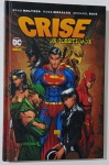 Crise de Identidade Escrita por Brad Meltzer e ilustrada por Rags Morales, esta minissérie mergulha nos segredos e traumas dos heróis da DC. Quando um crime abala a comunidade heroica, alianças são testadas e verdades sombrias vêm à tona. Intensa, emocional e cheia de reviravoltas.