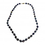 Colar em cloisoné azul, Com. 28 cm.