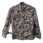 Casaco feminino Tam. M by  Disritmi em algodão estampa de paraquedista, ombro 40,  Com. 57 cm.