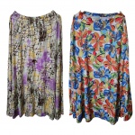 Duas saias longas em Viscolicra, Tam. M. cintura 35, Com. 96 cm.