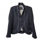 Blazer feminina, Tam. 40 by Erica´s na cor preta com acabamentos prateados, ombro 40, Com. 60 cm.