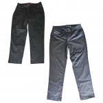 Duas calças compridas femininas, Tam. 44, pretas, uma Club Fashion e outra Nitro Co, cintura 38, Com. 97 cm.