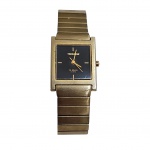 Relógio feminino Technos, analógico, 4T33 AP  fundo preto e pulseira dourado, 3 x 2,  Diam. 6,5 cm.