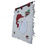 Bandô executado em tapeçaria com motivo Natalino, 51 x 78 cm.