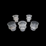 Cinco taças para cocktail de camarão em cristal translúcido, 3 completos e 2 incompletos, Alt. 11, Diam. 10 cm.
