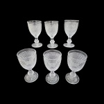 Seis taças para vinho branco em cristal bico de jaca, Alt. 13, Diam. 6,5 cm.