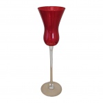 Grande taça em vidro na cor vermelha, haste e base translúcida, 40 x 12 cm.