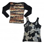 Uma blusa de manga comprida e uma camiseta pretas com lantejoulas, Locinant e  Angeless, Tam. M.