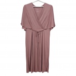 Vestido em poliéster na cor goiaba by Paulienne, Tam. 46, Com. 105 cm.