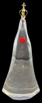 Escultura em acrílico representando Nossa Senhora de Fátima. Peça assinada. Altura: 25cm Comprimento: 11cm Largura: 4,5cm