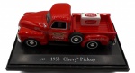 Carro modelo Chevy Stepside Pickup, ano 1953 em metal e material sintético. Pintura automotiva especial Coca-Cola. Escala 1:43  Comprimento: 14cm