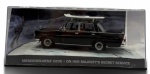 007 - Miniatura colecionável do carro Mercedes-Benz 220s do filme "On her majesty's secret service" da franquia 007 (James Bond). Escala 1:43