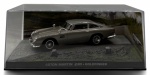 007 - Miniatura colecionável do carro Aston Martin DB5 do filme "Goldfinger" da franquia 007 (James Bond). Escala 1:43
