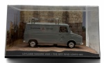 007 - Miniatura colecionável do carro Leyland Sherpa Van do filme "The spy who loved me" da franquia 007 (James Bond). Escala 1:43
