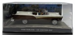 007 - Miniatura colecionável do carro Ford Fairlane do filme "Die another day" da franquia 007 (James Bond). Escala 1:43
