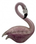 Escultura em vidro de murano italiano no feitio flamingo grande, em tons de branco, rosa e preto. Altura: 30cm Comprimento: 28cm Largura: 14,5cm