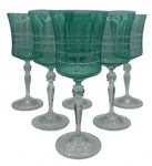 Seis taças em fino cristal doublé azul turquesa, haste com detalhe de esfera. Altura: 22cm Diâmetro: 8,8cm