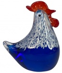 Esculturas em vidro decorativo de "Murano" representando galo azul com bolhas brancas. Altura: 10,5cm Comprimento: 10cm