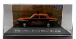 Colecionismo - Carro modelo Ford Corcel - Polícia Militar São Paulo em metal com detalhes em material sintético. Pintura automotiva. Coleção Veículos de serviço do Brasil. Companha expositor e caixa acrílica. Escala 1:43 Altura: 7cm Comprimento: 15,2cm Largura: 7,7cm