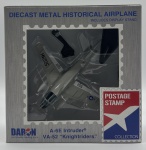 COLECIONISMO - Aeronave historica A-6E Intruder do Esquadrão de Ataque da Marinha dos EUA. Escala: 1:140 RARIDADE!