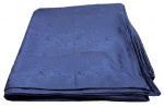 Toalha quadrada em tecido adamascado azul. Medidas: 160cm X 160cm